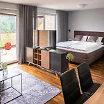 Apartment Der Sonnberg Alpinlodges - Mit Seeblick, Privater Sauna Und Self Check-in *