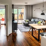 Apartment Der Sonnberg Alpinlodges - Mit Seeblick, Privater Sauna Und Self Check-in