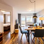 Apartment Der Sonnberg Alpinlodges - Mit Seeblick, Privater Sauna Und Self Check-in