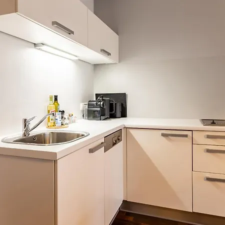 Der Sonnberg Alpinlodges - Mit Seeblick, Privater Sauna Und Self Check-in *