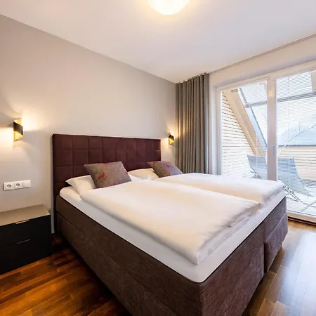 아파트 Der Sonnberg Alpinlodges - Mit Seeblick, Privater Sauna Und Self Check-in