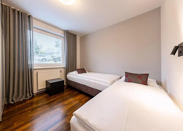 Der Sonnberg Alpinlodges - Mit Seeblick, Privater Sauna Und Self Check-in