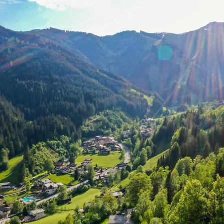 Апартаменты Der Sonnberg Alpinlodges - Mit Seeblick, Privater Sauna Und Self Check-in *