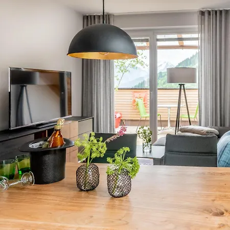 Апартаменты Der Sonnberg Alpinlodges - Mit Seeblick, Privater Sauna Und Self Check-in *
