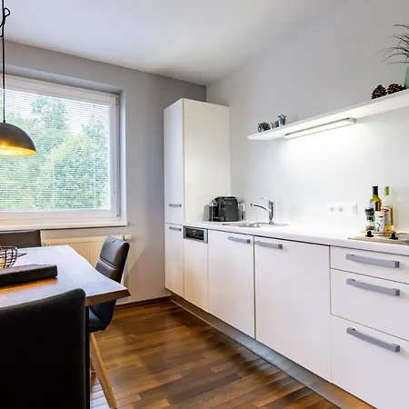 Der Sonnberg Alpinlodges - Mit Seeblick, Privater Sauna Und Self Check-in *