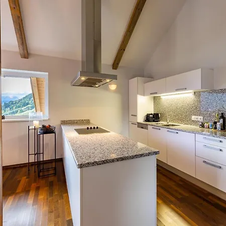 Der Sonnberg Alpinlodges - Mit Seeblick, Privater Sauna Und Self Check-in