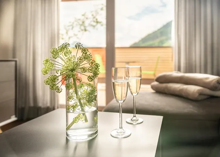 Der Sonnberg Alpinlodges - Mit Seeblick, Privater Sauna Und Self Check-in *