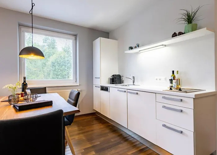 Der Sonnberg Alpinlodges - Mit Seeblick, Privater Sauna Und Self Check-in *