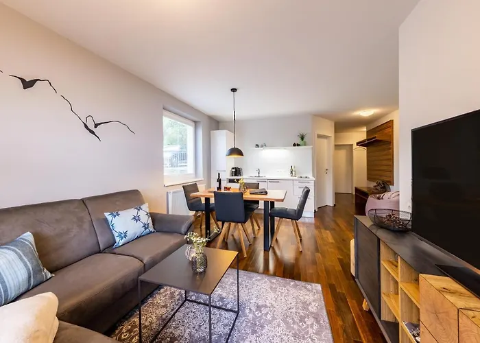 Der Sonnberg Alpinlodges - Mit Seeblick, Privater Sauna Und Self Check-in *